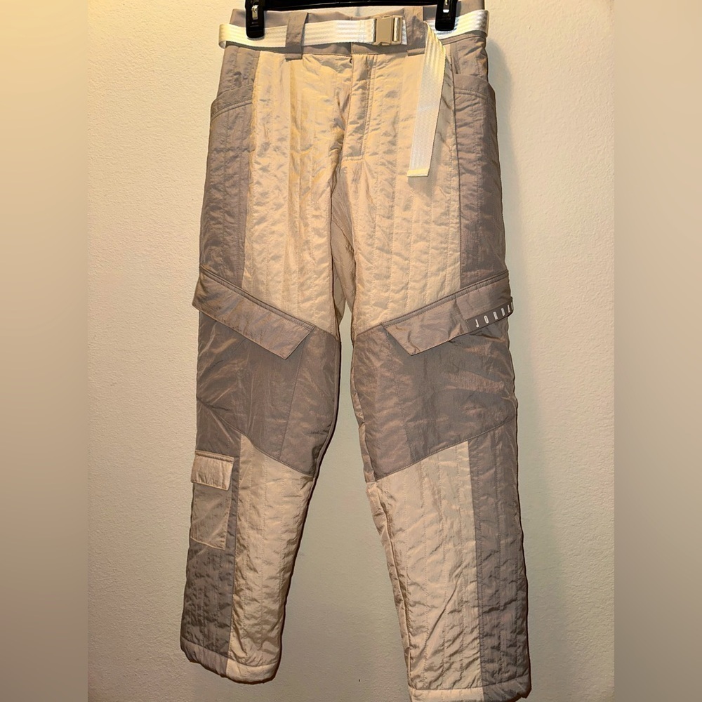 Jordan cream grey insulated nylon cargo pants L winter fall pants
